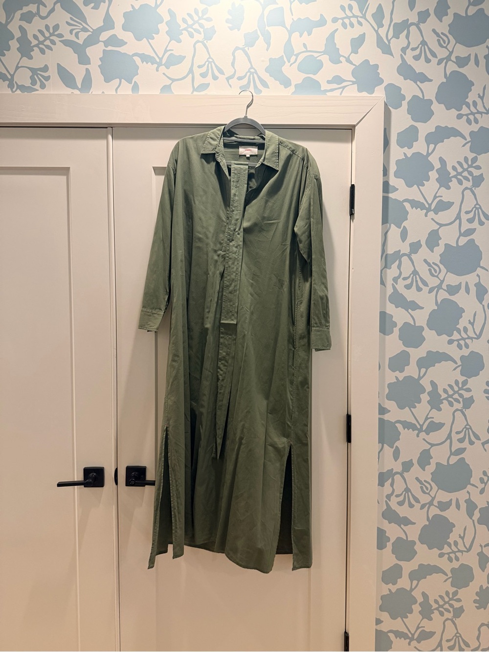 XiRENA Olive Tie-Waist Long Sleeve Shirt Dress